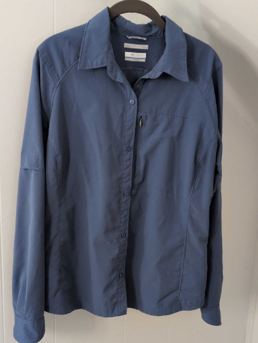 Columbia Women's Slate Blue Long-Sleeve Button Front Shirt